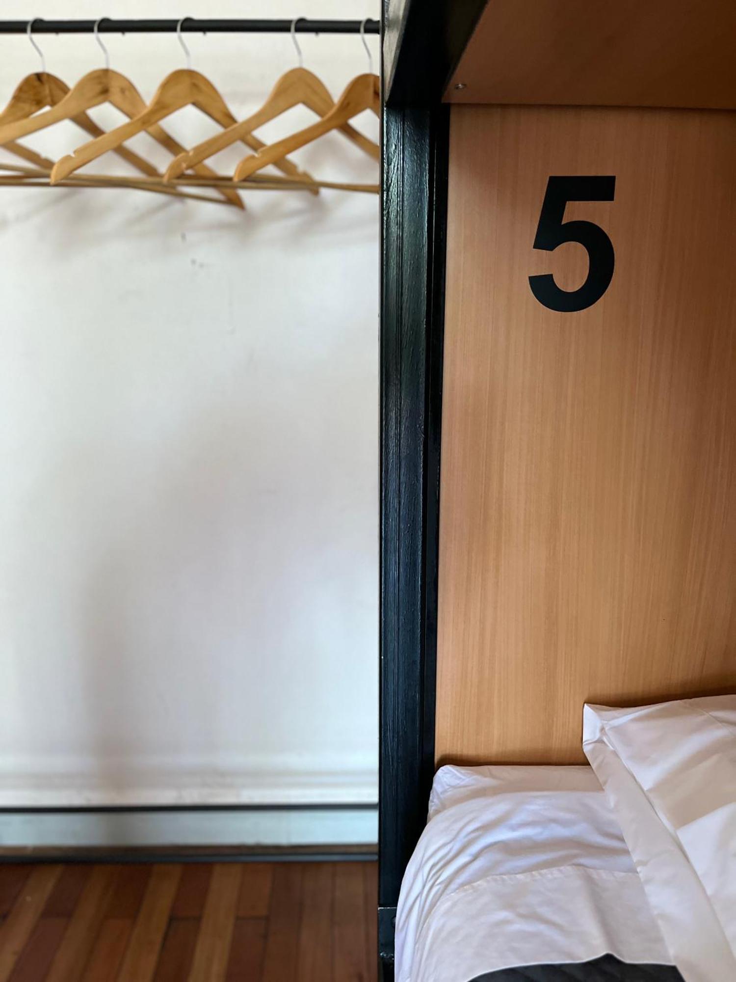 Enjoy Hostel Santiago Dış mekan fotoğraf