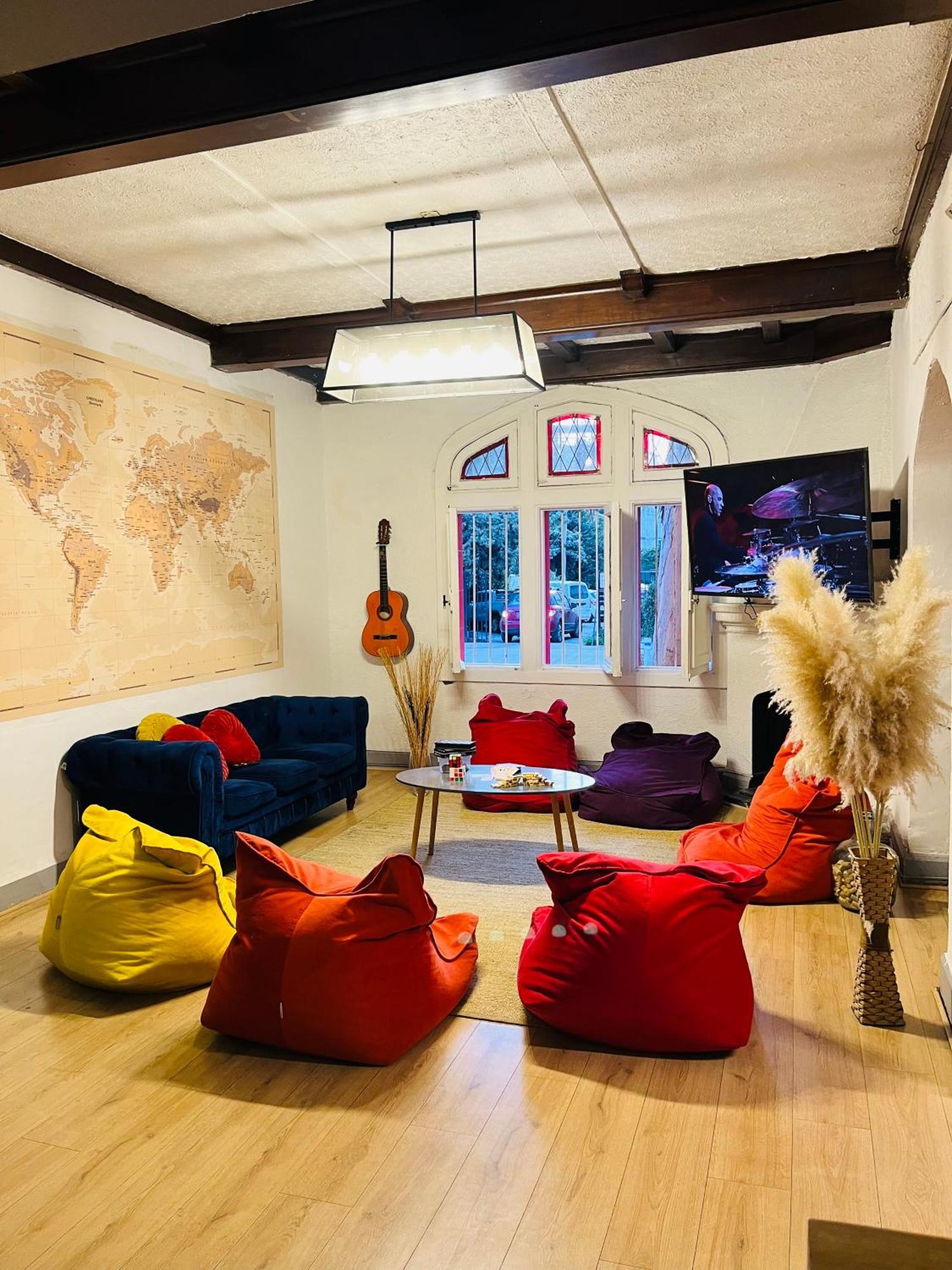 Enjoy Hostel Santiago Dış mekan fotoğraf
