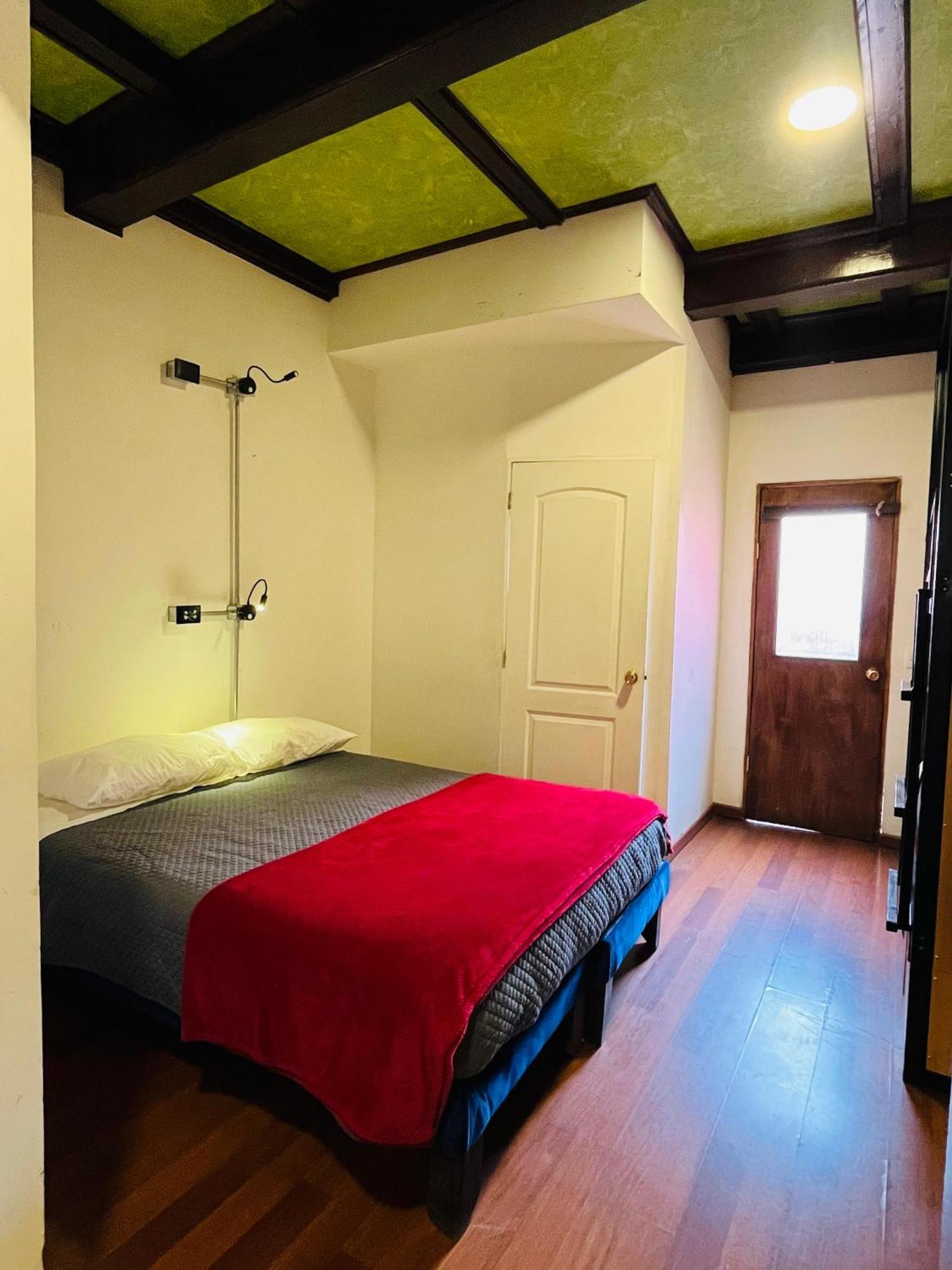 Enjoy Hostel Santiago Dış mekan fotoğraf